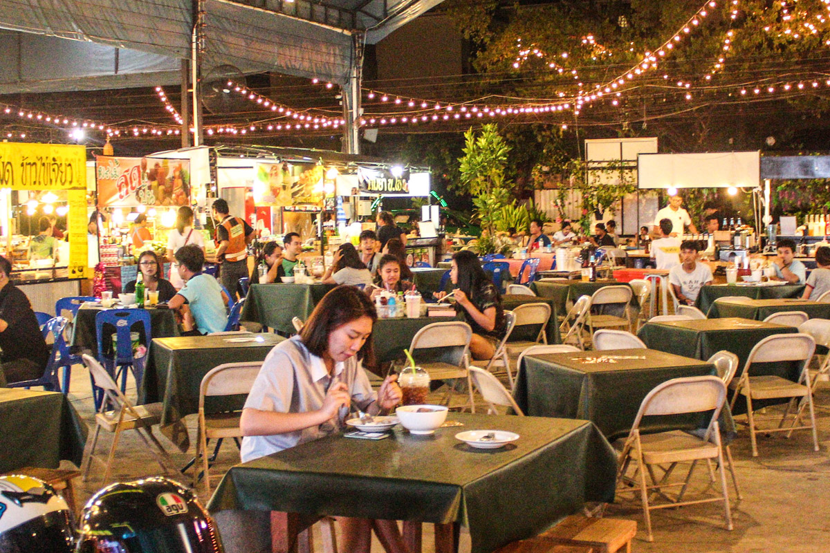 มหาดไทย02 ตลาดแอทมหาดไทย