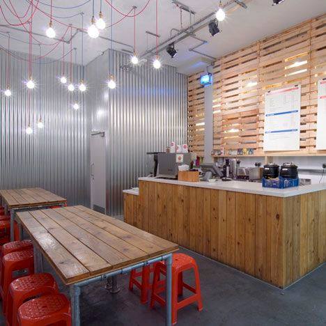 14225564_996491603792879_4852847049950672246_n Idea ทำร้านเก๋ ๆ ด้วยไม้พาเลท