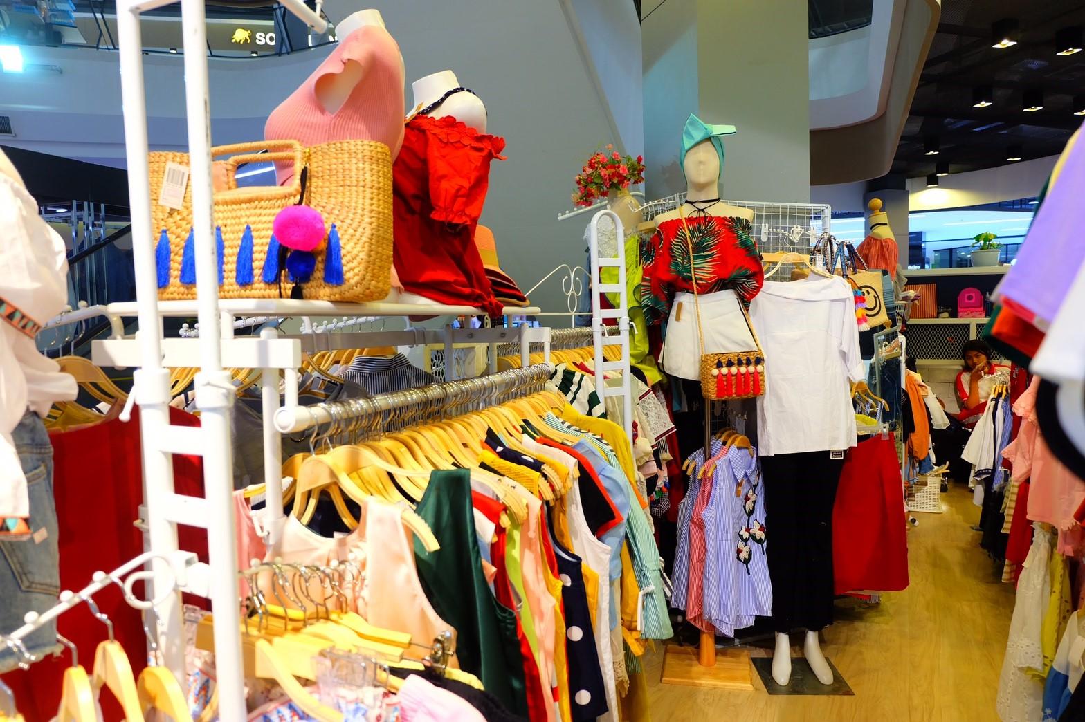 R_Square_Zone_3211 R-Square Robinson ฉะเชิงเทรา