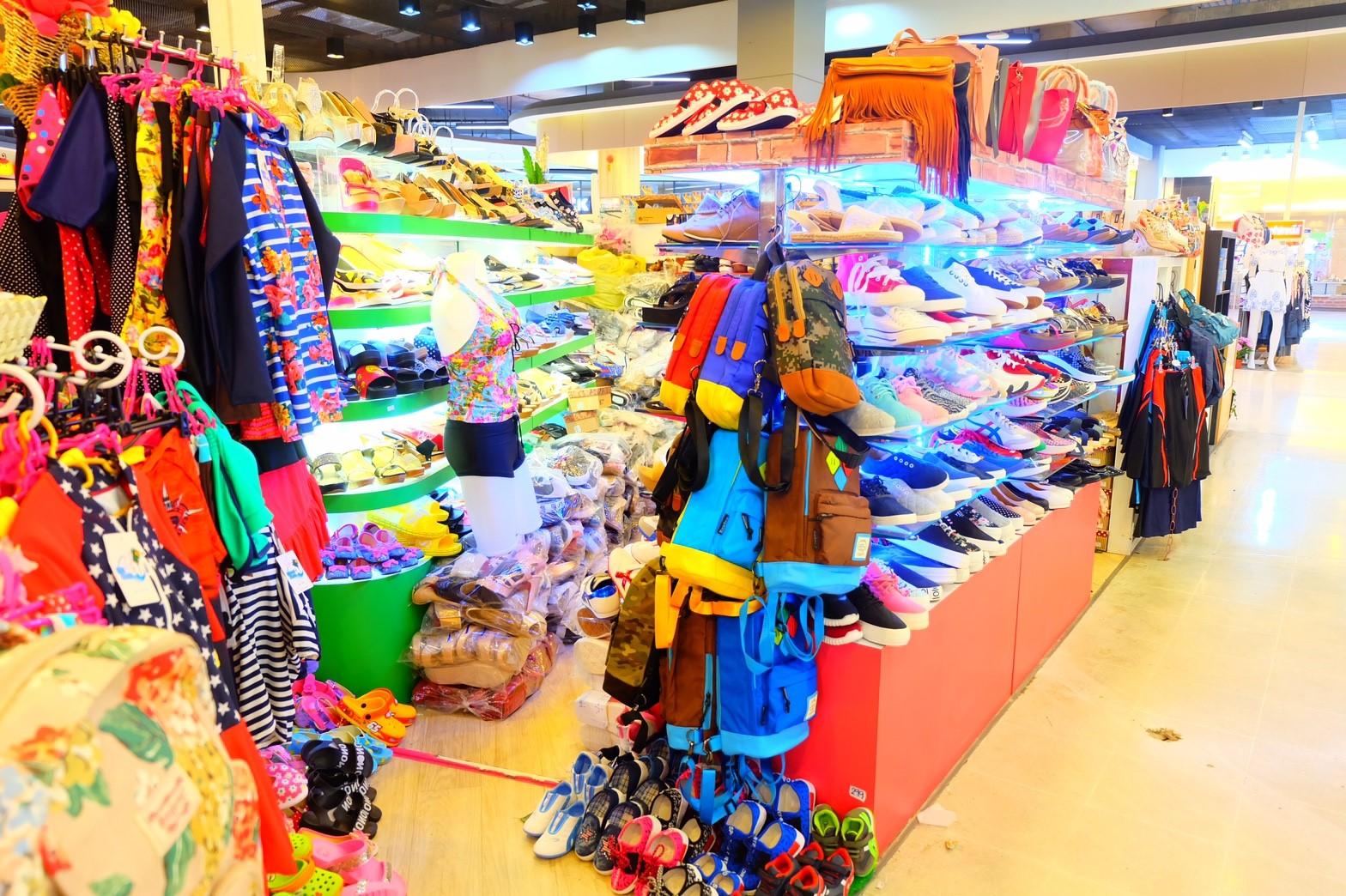 R_Square_Zone_9045 R-Square Robinson ฉะเชิงเทรา