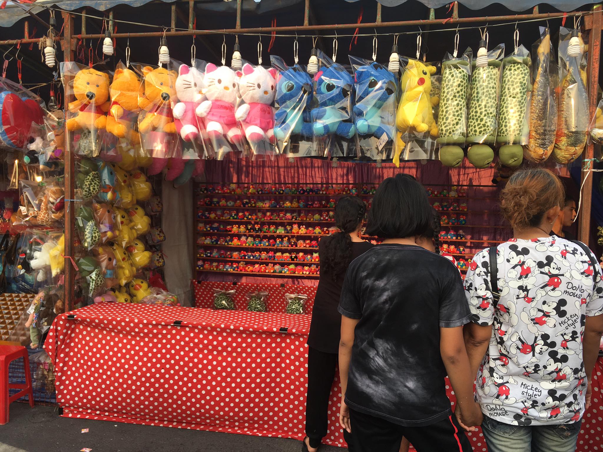 ทำเลค้าขาย-ตลาดอมร13 ตลาดอมร ทำเลขายของย่านลำลูกกา-สายไหม-ดอนเมือง