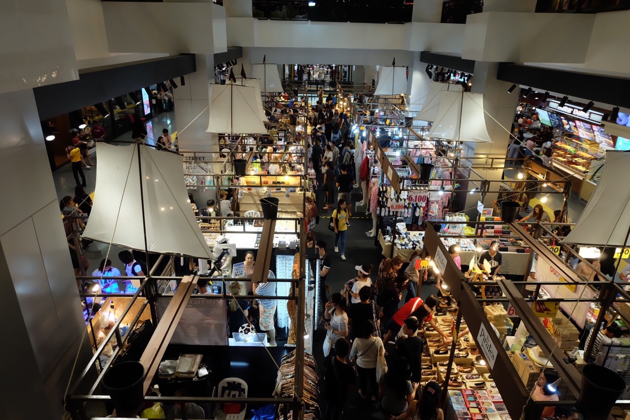 ทำเลค้าขาย-backyardmarket4 Back Yard  Market ณ ลานกิจกรรม ชั้น G ศูนย์การค้า ยูเนี่ยน มอลล์