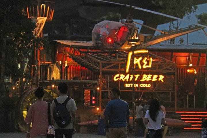 ทำเลค้าขาย-ช่างชุ่ย5 ช่างชุ่ย ขยายบ้านรับร้านค้าเพิ่ม บนทำเลดีที่สุด สวยที่สุด โดดเด่นที่สุด