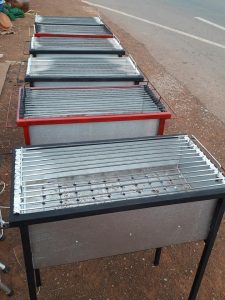 ตลาดซื้อขาย2-225x300 เตาปิ้งย่างขนาดใหญ่มีตะเเกรงรองถ่าน