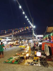 ตลาดนัดจัมโบ้-225x300 ตลาดนัดจัมโบ้