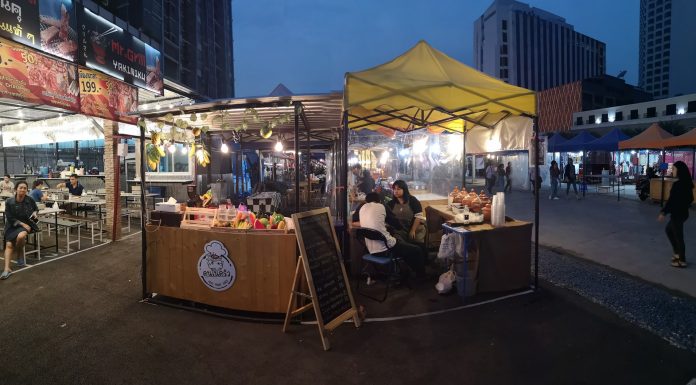 ตลาดรัชดา 18 เซ้งล็อคขายน้ำ 2 ล็อค