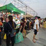 ตลาดต้นสน06