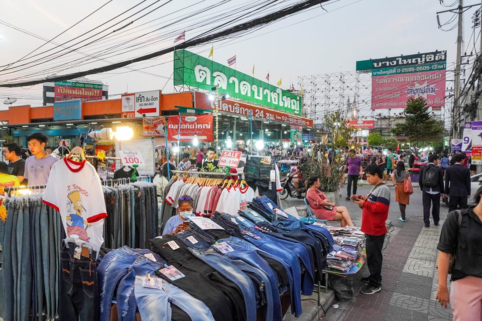 ตลาดบางใหญ่6 ตลาดบางใหญ่ เปิดรับผู้ค้าของกินเพิ่ม ขายทั้ง เช้า กลางวัน เย็น ดึก