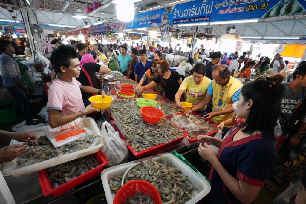 ตลาดเวิลด์มาร์เกต์15-1024x684 ตลาดเวิลด์ไนท์มาร์เก็ต ถนนเลียบคลองทวีวัฒนา