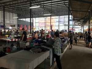 ตลาดนัดลาดสวายวินเทจ2-300x225 ตลาดนัดลาดสวายวินเทจ2