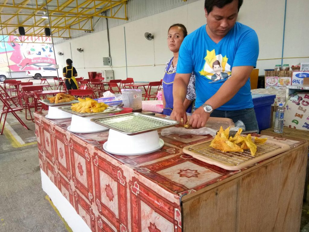 ตลาดช่วยชุมชน3-1024x768 ตลาดนัดช่วยชุมชน ปากเกร็ด