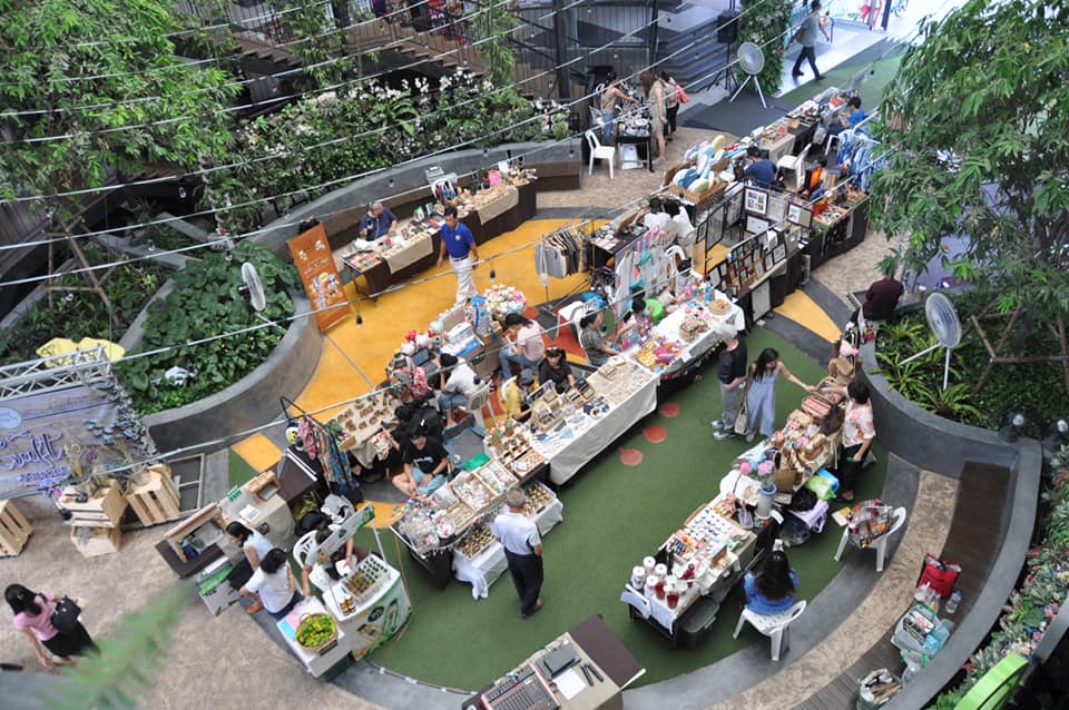 จุฬา2 STREET.FOOD @. I'am.Park(จุฬา)  รับ 5 ร้านเท่านั้น
