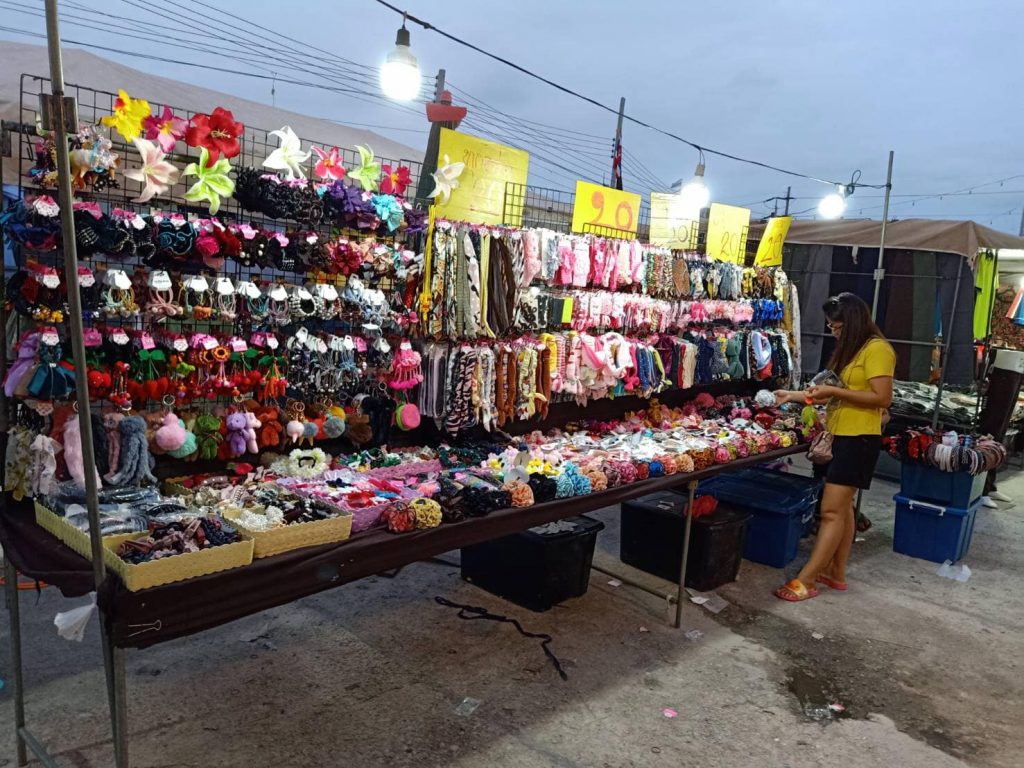 ตลาดทรัพย์อรุณ2-1024x768 รุ่งอรุณ - ตลาดนัดวัดศรี รับพ่อค้าแม่ค้า