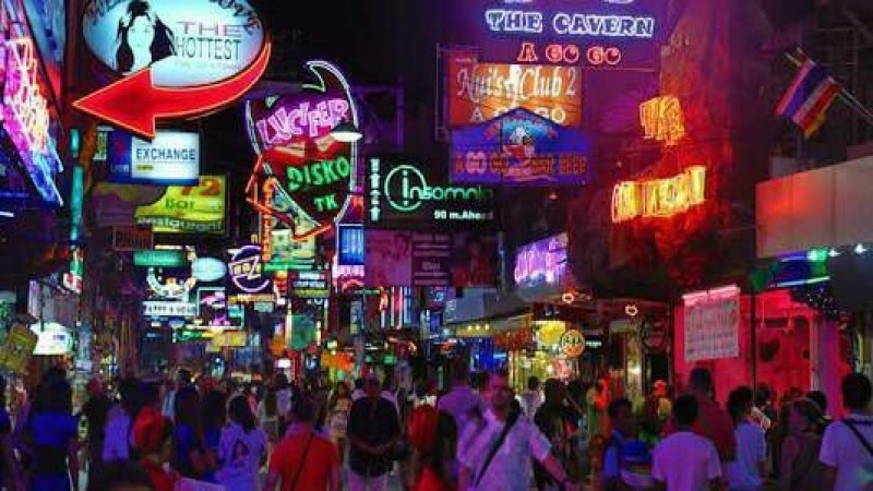 ตลาดอัมพวาพัทยา11 ตลาดอัมพวา พัทยา มาร์เก็ต  ถนนคนเดิน เปิดรับพ่อค้าแม่ค้า