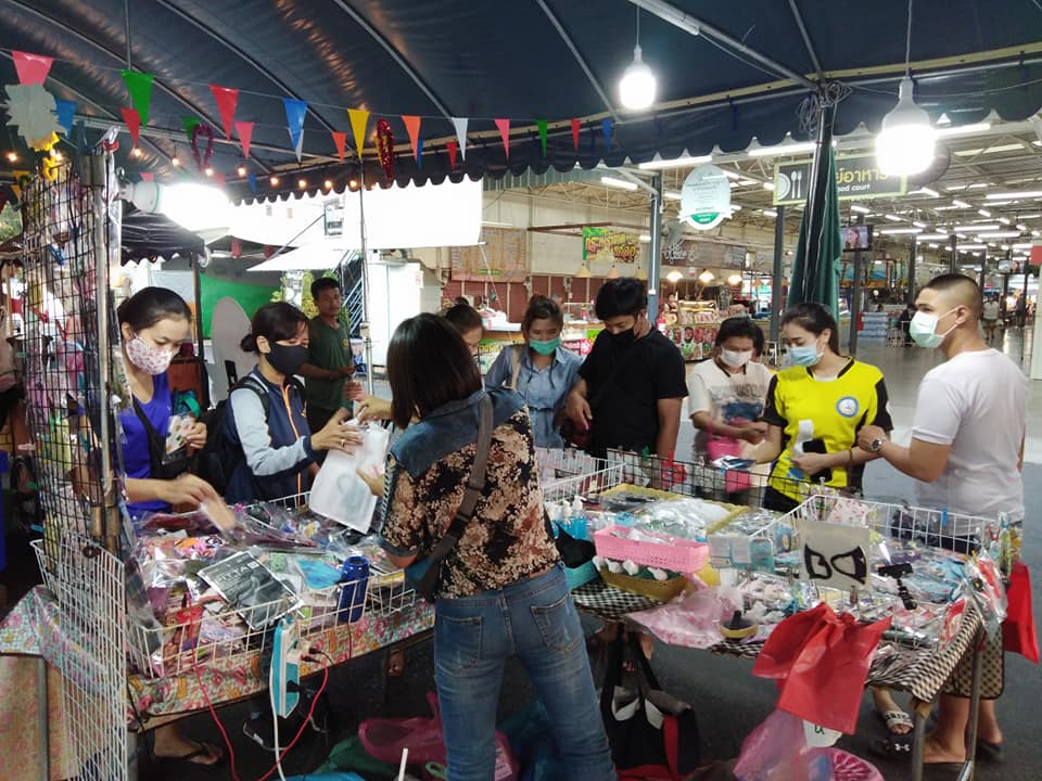 90898399_552812932260222_3150082409643376640_n ตลาดนัดหน้าห้างอมร พหลโยธิน58