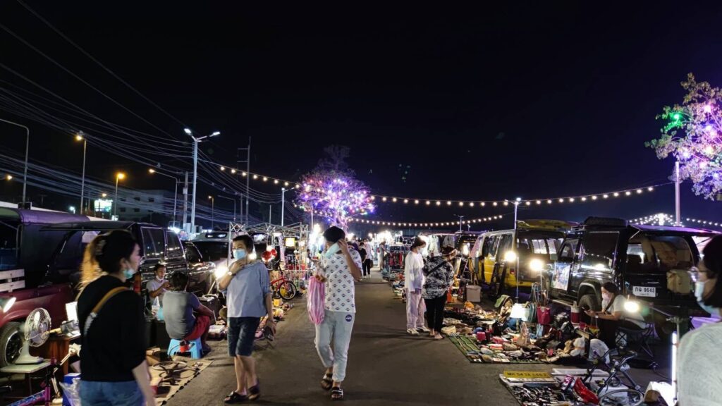 ตลาดสามแยก05-1024x576 ตลาดสามเเยกไนท์มาร์เก็ต เปิดรับพ่อค้าแม่ค้า